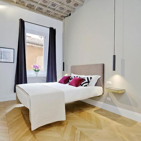 Eve Guest House At Trevi Fountain Rom Exteriör bild