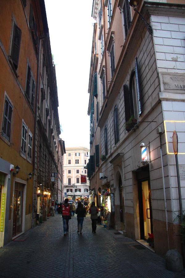 Eve Guest House At Trevi Fountain Rom Exteriör bild