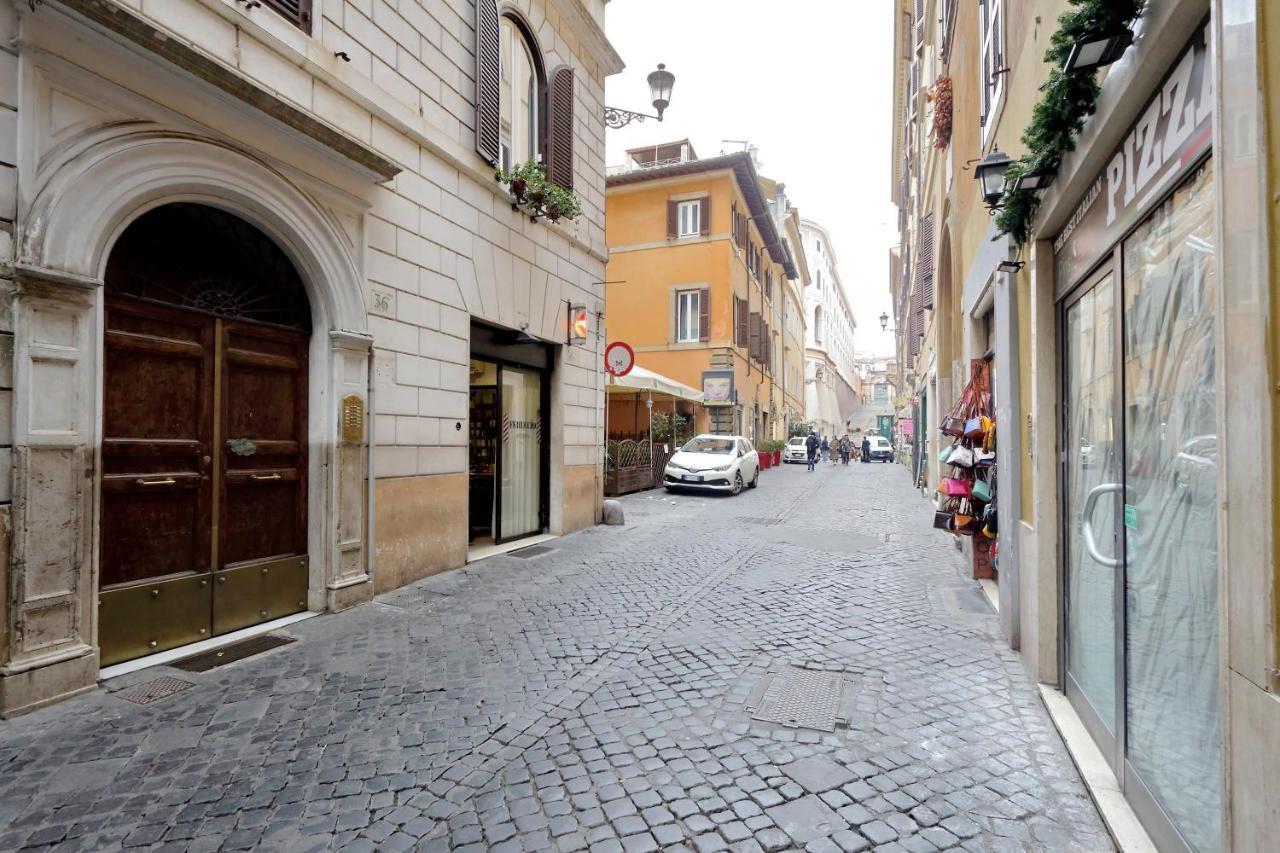 Eve Guest House At Trevi Fountain Rom Exteriör bild