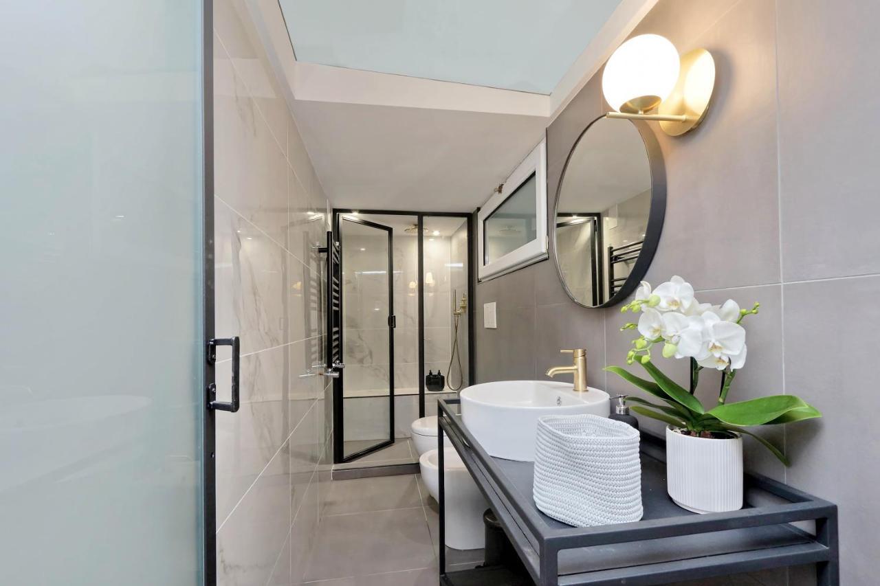 Eve Guest House At Trevi Fountain Rom Exteriör bild