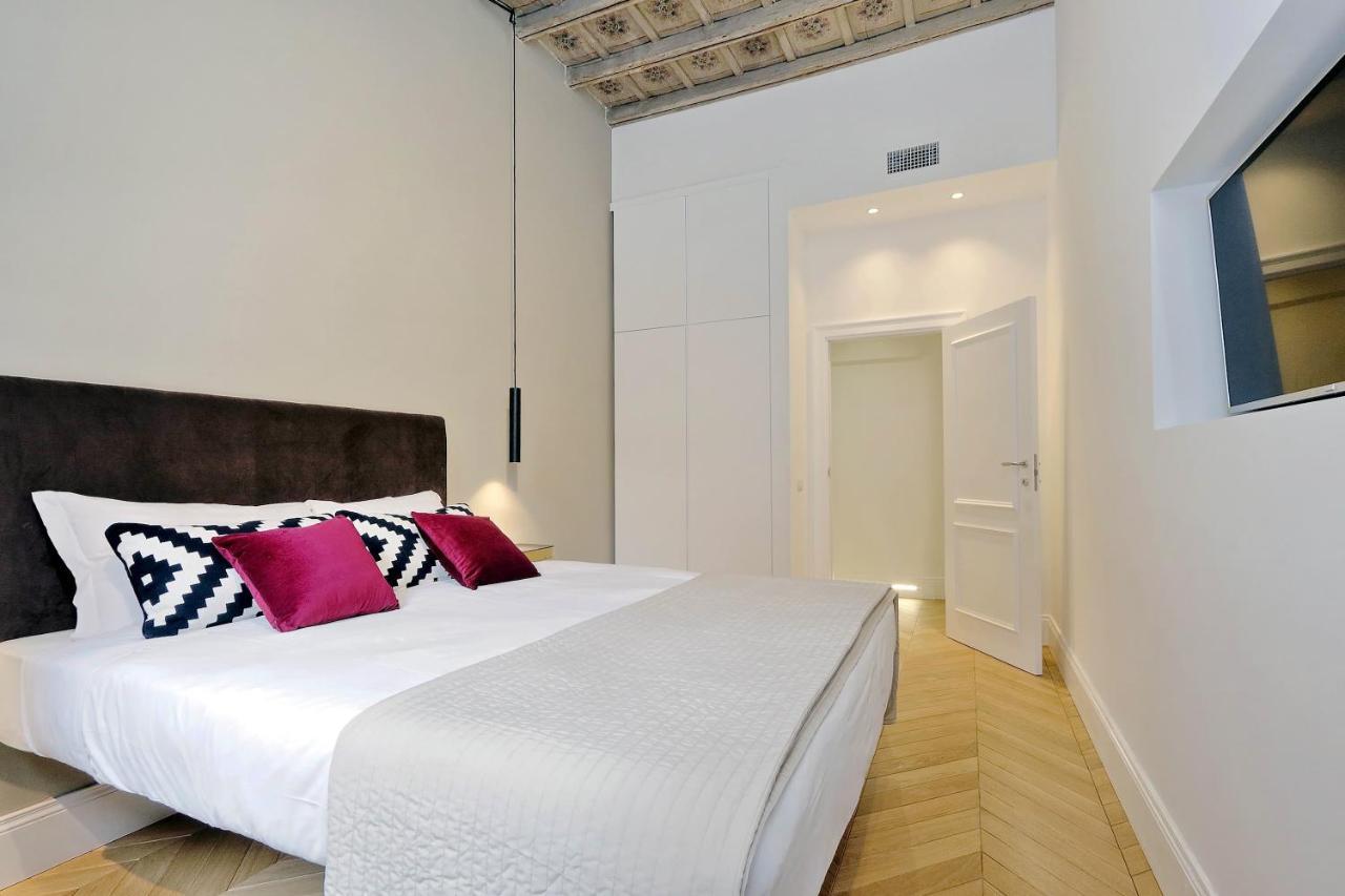 Eve Guest House At Trevi Fountain Rom Exteriör bild